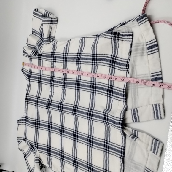 Madewell women's small button back blue/white plaid flannel feel material top - Picture 8 of 13